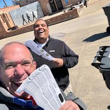 What an incredible day! Castleberry and I started out at Valley View  speaking to kids about the solar eclipse and doing science experiments. We  then went to Walnut Ridge to give out