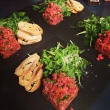 Le Meilleur Tartare De Boeuf Au Monde Tartare A L Italienne Avec Pesto Aux Tomates Sechees Parmesan Basilic Samba Oel Recipes Foodies Dinner Beef Recipes