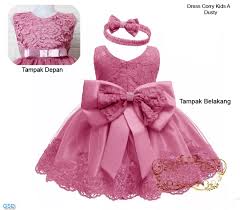 Maka dari itu, kamini akan membagikan rekomendasi 10 model gaun pesta anak perempuan terbaru pada tahun ini. Baju Perempuan Shop Bisa Cod Dress Kids Corry Gaun Pesta Anak Kasual Motif Brukat Terusan Dress