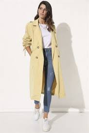 Yakali Ve Kapsonlu Bayan Trenckot Modelleri Armalife Trenckot Kapsonlular Kadin