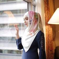 Mira filzah pakai baju kurung ketat memang terserlah bentuk solid bontot mira tu. Mira Filzah Mfmirefilzah Tema Jubah Kurta Tp Pg Bwk Baju Kurung Nasib Baaaaaikkk Ada Baju Anim Utk Meh Sandar Raya Ni Beautiful Hijab Mira Filzah Fashion