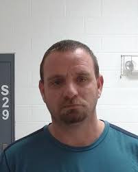 Brandon Layton's Instagram, Twitter & Facebook