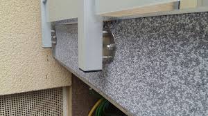 Eindringende nässe kann ein brechen der fliesen fördern, sodass sich recht schnell unschöne risse zeigen. Terrasse Balkon Treppe Steinteppich Kassel Bogisch Bausysteme