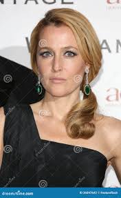 Gillian Anderson redaktionell arkivbild. Bild av england