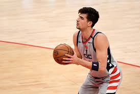 Stats averages season by season. Oucs5xmocwnrdm