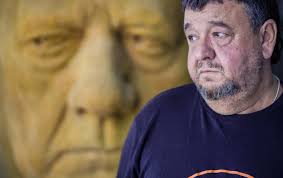 El 'Bestiario' de José Manuel Belmonte vuela rumbo a Asia