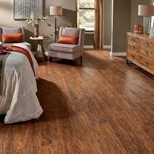 Pergo Xp Highland Hickory 10 Mm Thick X 4 7 8 In Wide X 47 7 8 In Length Laminate Flooring 393 Sq Ft Pallet Laminate Flooring Flooring Hardwood Floors