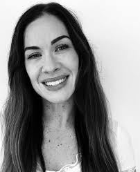 Tara Bowen's Instagram, Twitter & Facebook