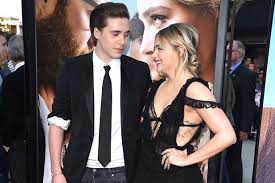 They commented love you to each other, but. Brooklyn Beckham And Chloe Grace Moretz Break Up Aussie Gossip