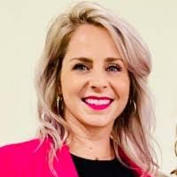 Elysia Taylor's Instagram, Twitter & Facebook