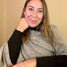 Melissa Gluck's Instagram, Twitter & Facebook