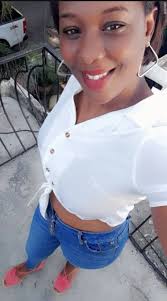 Charline 39 ans lap viv Montréal Québec lita renmen rankontre yon mari 34  ans a 42 ans ki gen krentif pou #Bondye siw ta renmen rantre an kontak avèl  ba nou love