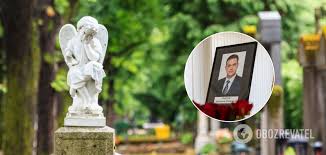 У главного входа в театр. Xlelzjpct7am
