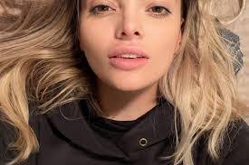 Ella Ali's Instagram, Twitter & Facebook