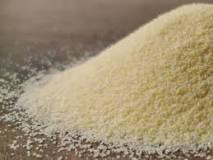 Why do Italians use semolina flour?