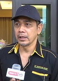 Rosyam se vio nuevamente envuelto en la polémica política de ambas divisiones donde su dignidad e incluso sus negocios. Rosyam Nor Wikipedia Bahasa Melayu Ensiklopedia Bebas