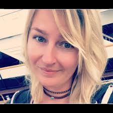 Amber Pangle's Instagram, Twitter & Facebook