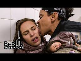 Das hochzeitskleid oder brautkleid in diesem journalbereich finden sie alles wissenwerte über hochzeitskleider. Download Tag Und Nacht 3gp Mp4 Codedwap