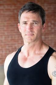 Aaron Craig's Instagram, Twitter & Facebook