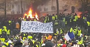 Gilets jaunes paris 1er décembre 2018 en replay. Tendance Claire Du Npa 1er Decembre Climat Insurrectionnel Partout En France Amplifions Et Organisons La Mobilisation