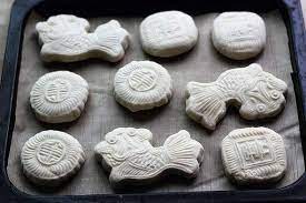 The most famous traditional food people eat on qixi festival is qiao guo. What To Eat Chinese Valentine S Day