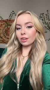 Haley Grimes's Instagram, Twitter & Facebook