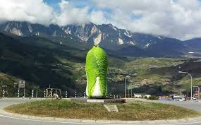Time has absolutely flown by since our arrival here. Sabah The Land Below The Wind With Weirdly Wonderful Roundabout Statues Expatgo