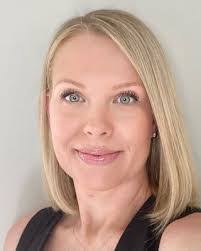 Amy Rowton's Instagram, Twitter & Facebook