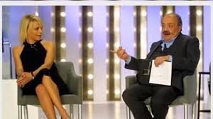 Ma arrivare a 25 anni di matrimonio, no, ironizza il conduttore in un'intervista. Maurizio Costanzo E Le Rivelazioni Scioccanti Su Maria De Filippi E Sul Loro Rapporto Social Magazine