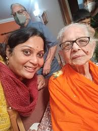 amma (malathi Seshadri), Chithi (oldest member of the b'puram family I  think) and me (gayathri rajkumar) March 2010