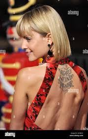 Mena suvari hi-res stock photography and images