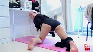 Watch Fart yoga - Fart, Farting Girl, Solo Porn - SpankBang