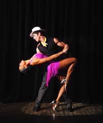 Great for beginners, intermediate performing the salsa is a combination of understanding the steps, knowing how to count, learning how to shift weight, and keeping your hips moving. Salsa Encyclopedia Of Dancesport