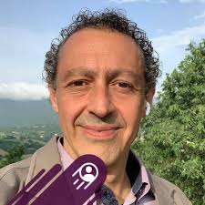 10 years out of use and I've just cleaned it up, ready to be reinstalled  into the studio. It wants some servicing (sampler/crossfader) I'm hoping  for the best and it works again.