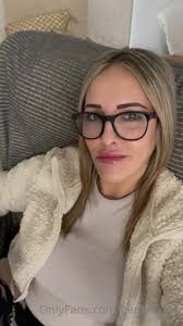 Madura española masturbadose