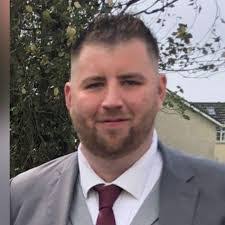 Bernie Preston's Instagram, Twitter & Facebook