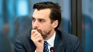 Baudet — cette page d'homonymie répertorie les différents sujets et articles partageant un même baudet — recorded in over eighty different spellings throughout europe, this surname is of pre 7th. Racistische Uitspraken Van Thierry Baudet Op Whatsapp Opgedoken Rtl Nieuws