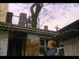 Úsměvný film vypráví ne jeden, ale hned několik příběhů. Vesnicko Ma Strediskova Youtube