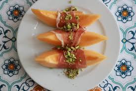 Flow from left to right. Why Food Presentation Is So Important