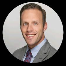 What could be causing knee pain in runners and how to treat it?