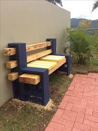Concrete Block And Wood Bench Diy Concrete Patio Diy Patio Cinder Block Furniture