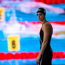 Ai mondiali in vasca corta di hangzhou 2018 ha vinto un'altra medaglia di bronzo nella staffetta 4x100 m misti stabilendo, insieme a martina carraro, elena di liddo, e federica pellegrini, il nuovo record italiano ed è giunta quinta nei 200 m dorso. Empress Federica Pellegrini Extends Her Domestic Dominance Of Italian 200m Free As Undefeated Champion From 15 To 32 Years Of Age Stateofswimming