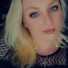 Lori Tkach's Instagram, Twitter & Facebook