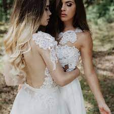 Maybe you would like to learn more about one of these? Emanuel Hendrik Brautkleider Im Mix Match Style Individuell Fur Die Hochzeit Kombiniert