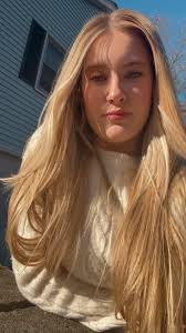 Hi from Springfield,Ma #westernmass #hi #goodafternoon #travelbuddies  #baddie #blonde #blueeyes #fyp #tiktok #sayhi #bekind #haveagoodday