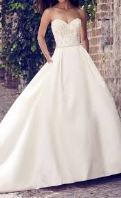 Your All In One Guide To Wedding Dress Fabric Love Maggie Wedding Dress Fabrics Wedding Dresses Sottero Wedding Dress