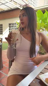 Jóvenes y sexy: Revelando las tendencias de 2024