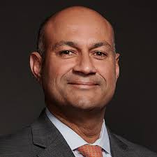 Darius Gill's Instagram, Twitter & Facebook