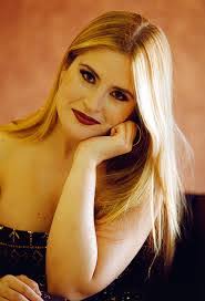 Yesenia Roque's Instagram, Twitter & Facebook