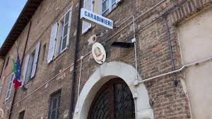 Dovresti costruire una caserma, che tornerà utile per addestrare le truppe. Inchiesta Di Piacenza Quel Festino Con Due Prostitute Dentro La Caserma Levante La Repubblica